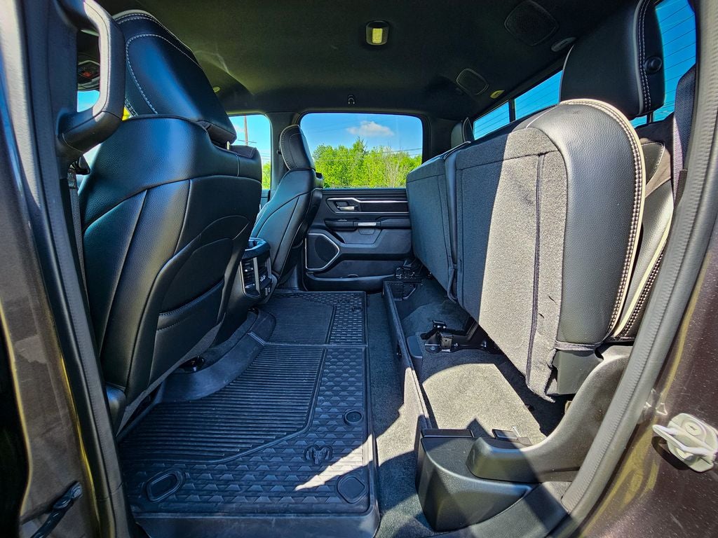 2023 RAM 1500 Laramie Crew Cab 4x4 5'7' Box