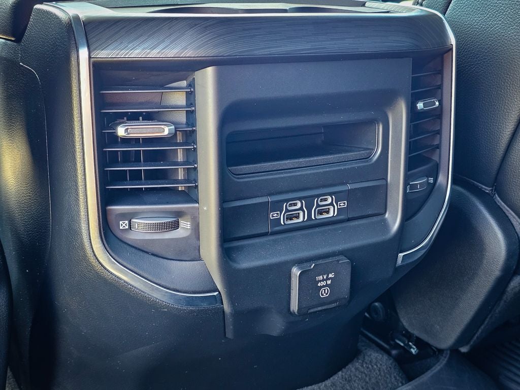 2023 RAM 1500 Laramie Crew Cab 4x4 5'7' Box