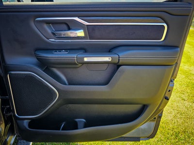 2023 RAM 1500 Laramie Crew Cab 4x4 5'7' Box