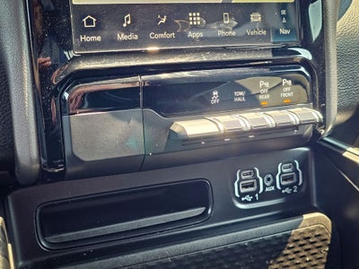 2023 RAM 1500 Big Horn Crew Cab 4x4 6'4' Box