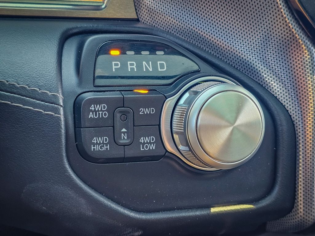 2019 RAM 1500 Limited Crew Cab 4x4 6'4' Box