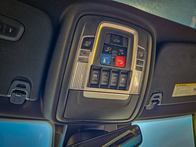2019 RAM 1500 Limited Crew Cab 4x4 6'4' Box