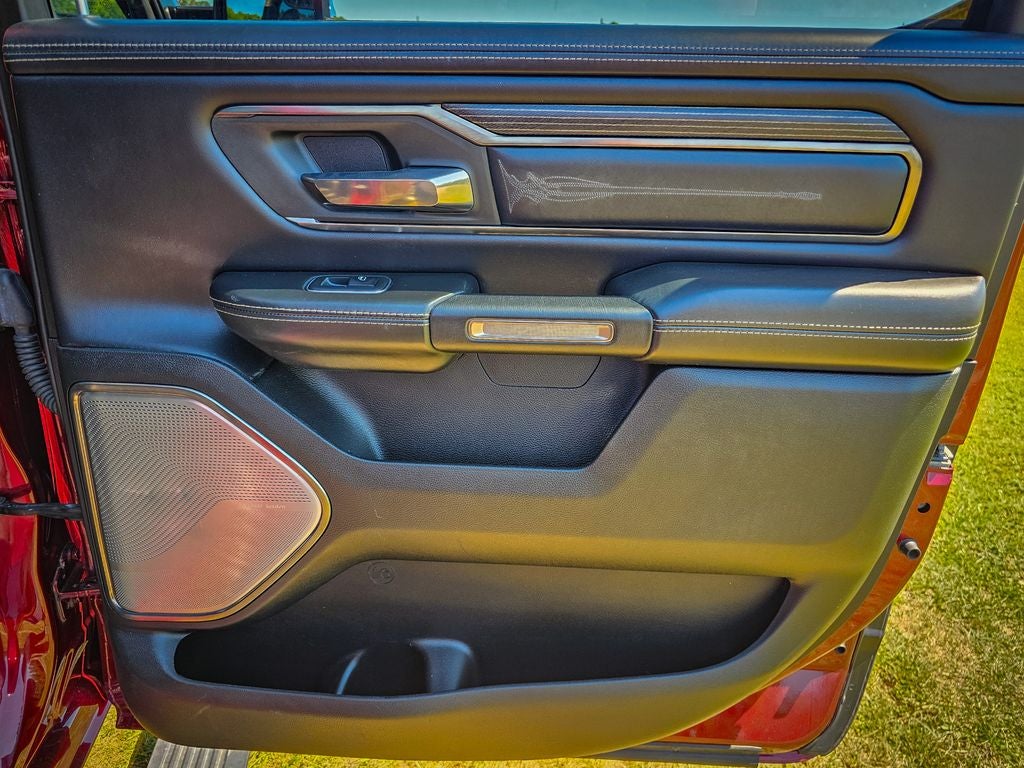 2019 RAM 1500 Limited Crew Cab 4x4 6'4' Box