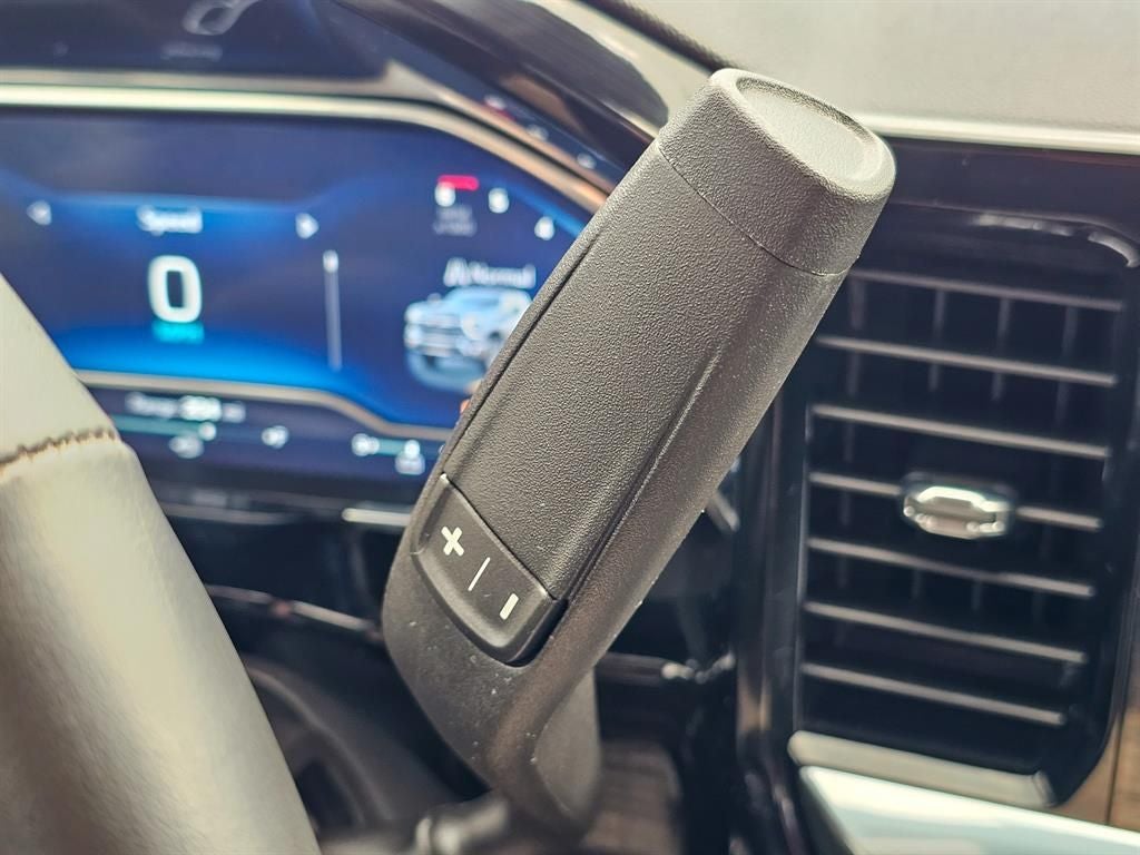 2025 Chevrolet Silverado 2500HD 4WD Crew Cab Standard Bed LTZ