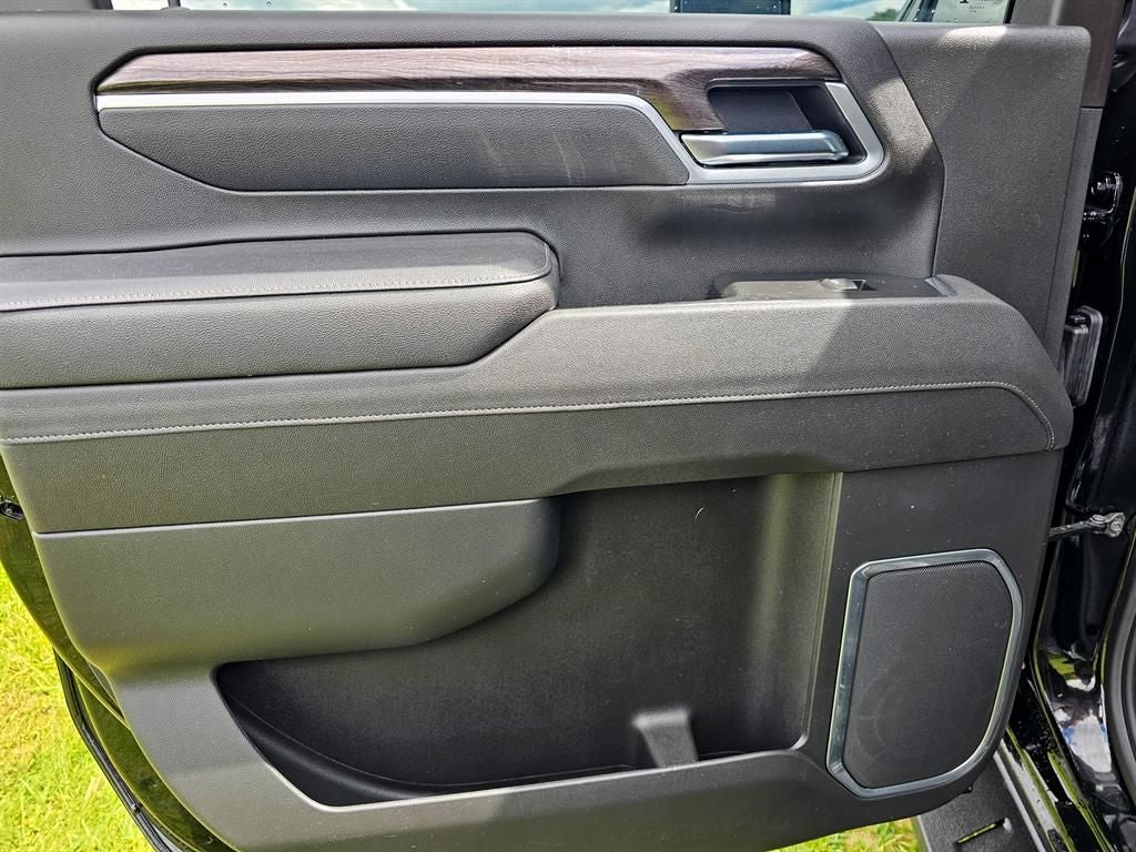 2025 Chevrolet Silverado 2500HD 4WD Crew Cab Standard Bed LTZ