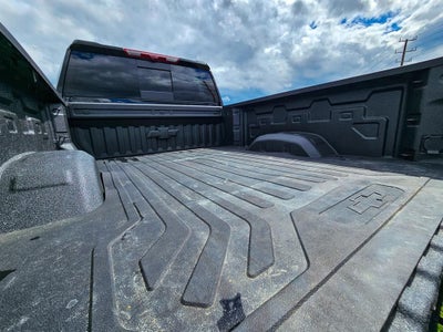 2025 Chevrolet Silverado 2500HD 4WD Crew Cab Standard Bed LTZ