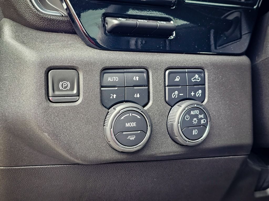 2024 Chevrolet Silverado 2500HD 4WD Crew Cab Standard Bed LTZ