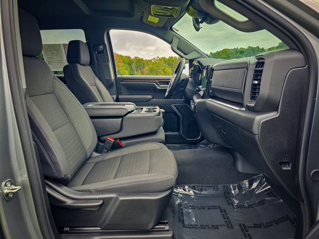2026 Chevrolet Silverado 1500 4WD Crew Cab Short Bed LT with 2FL