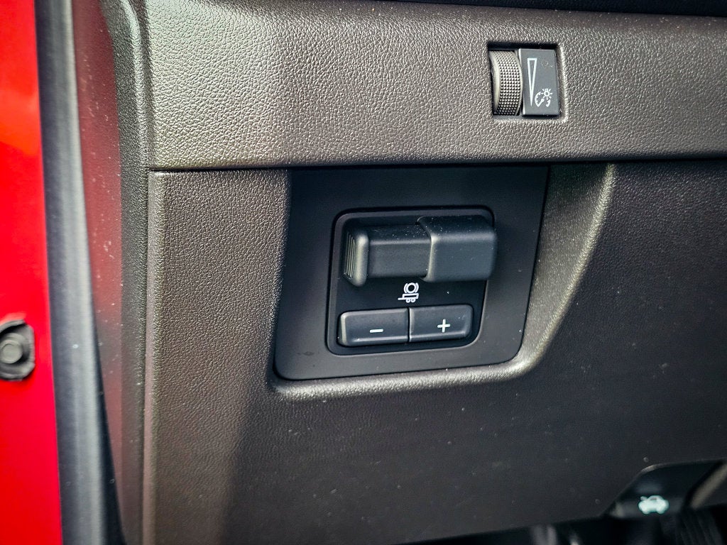 2023 Chevrolet Colorado 4WD Crew Cab Short Box Trail Boss