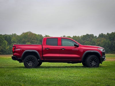 2023 Chevrolet Colorado 4WD Crew Cab Short Box Trail Boss