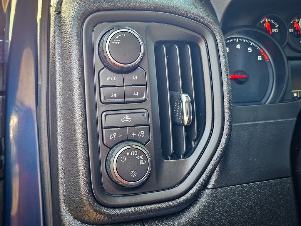 2020 Chevrolet Silverado 1500 4WD Crew Cab Short Bed Custom Trail Boss