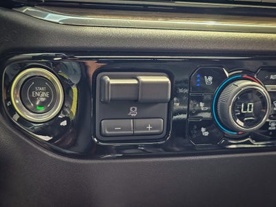 2023 Chevrolet Silverado 1500 4WD Crew Cab Short Bed LTZ