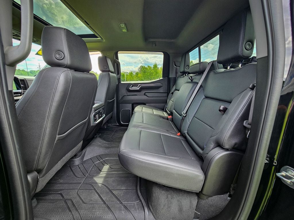 2023 Chevrolet Silverado 1500 4WD Crew Cab Short Bed LTZ