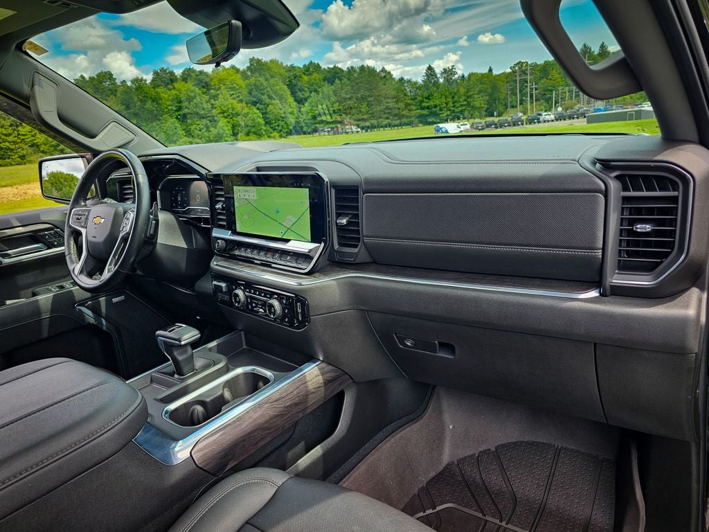 2023 Chevrolet Silverado 1500 4WD Crew Cab Short Bed LTZ