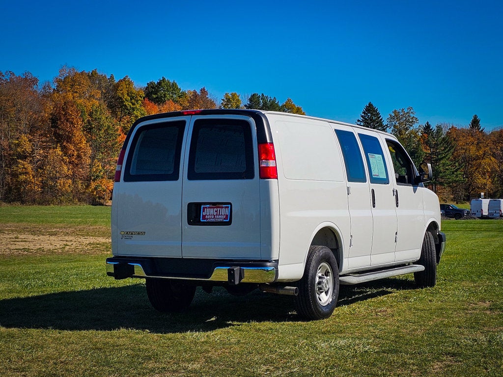 2025 Chevrolet Express Cargo RWD 2500 Regular Wheelbase WT