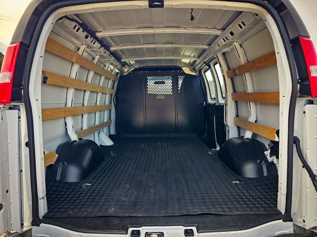 2024 Chevrolet Express Cargo RWD 2500 Regular Wheelbase WT