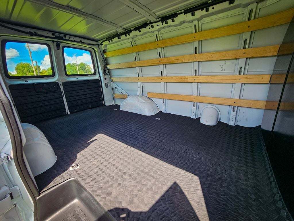 2025 Chevrolet Express Cargo RWD 2500 Regular Wheelbase WT