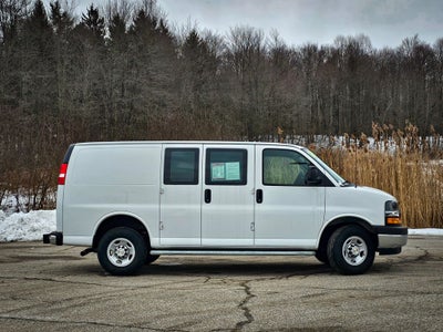 2024 Chevrolet Express Cargo RWD 2500 Regular Wheelbase WT
