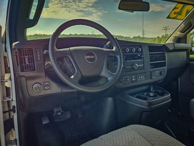2025 GMC Savana Passenger RWD 3500 Extended Wheelbase LT