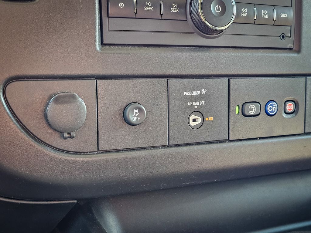 2025 GMC Savana Passenger RWD 3500 Extended Wheelbase LT