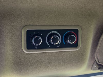 2025 GMC Savana Passenger RWD 3500 Extended Wheelbase LT