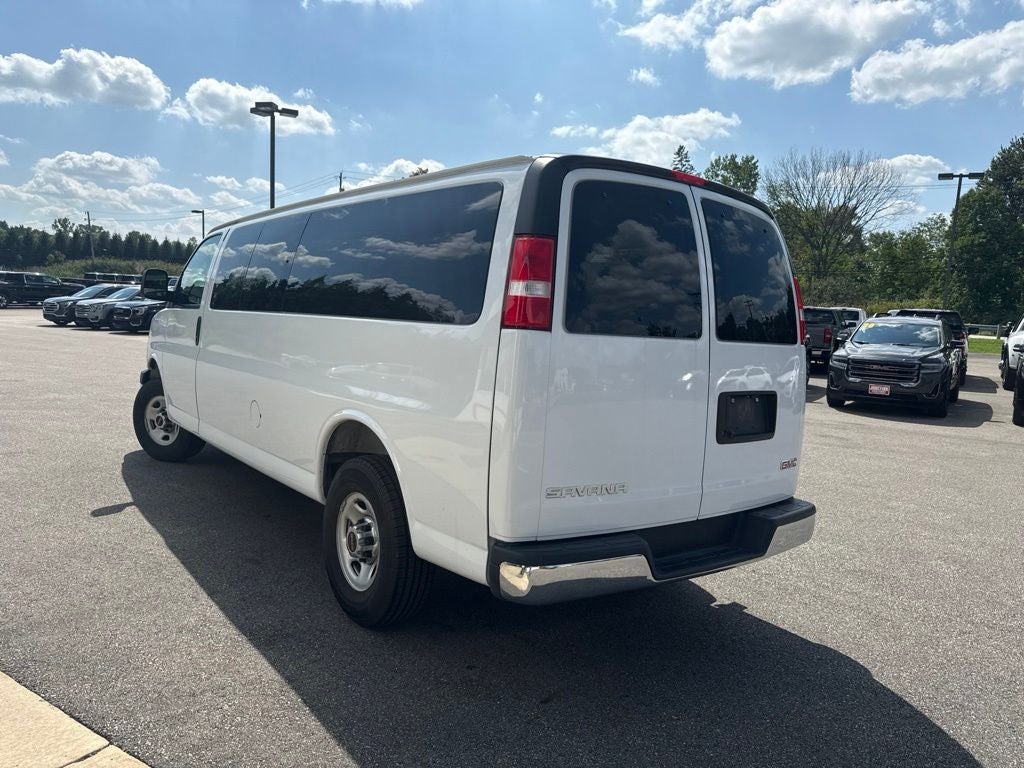 2025 GMC Savana Passenger RWD 3500 Extended Wheelbase LT