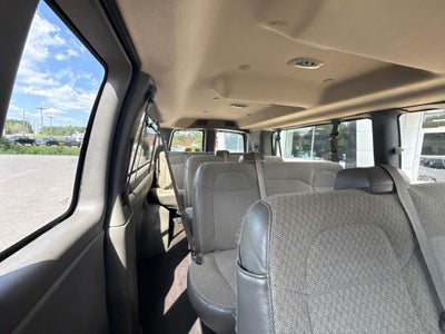2025 GMC Savana Passenger RWD 3500 Extended Wheelbase LT