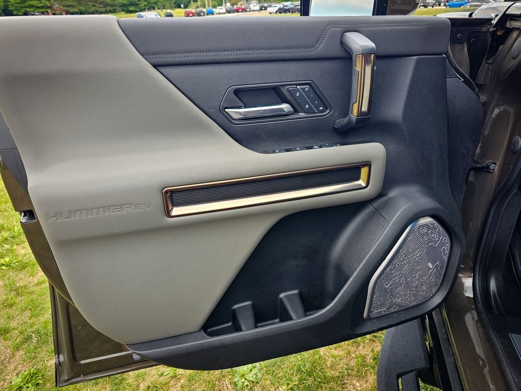 2025 GMC HUMMER EV SUV 2X e4WD