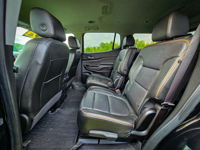 2023 GMC Acadia AWD AT4