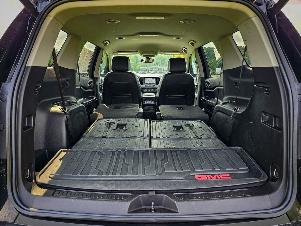 2023 GMC Acadia AWD AT4