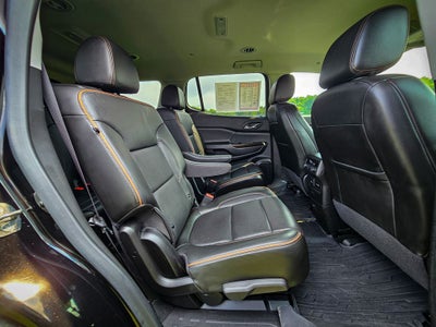 2023 GMC Acadia AWD AT4