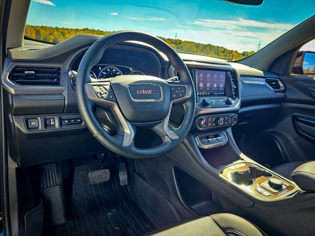 2023 GMC Acadia AWD AT4