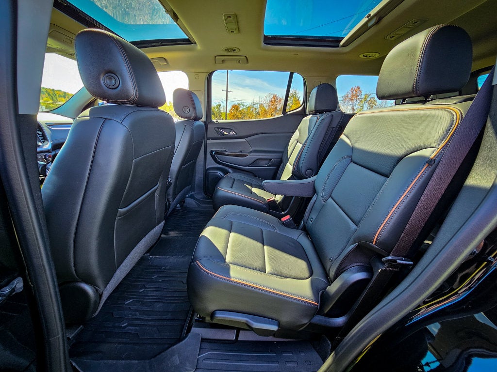 2023 GMC Acadia AWD AT4