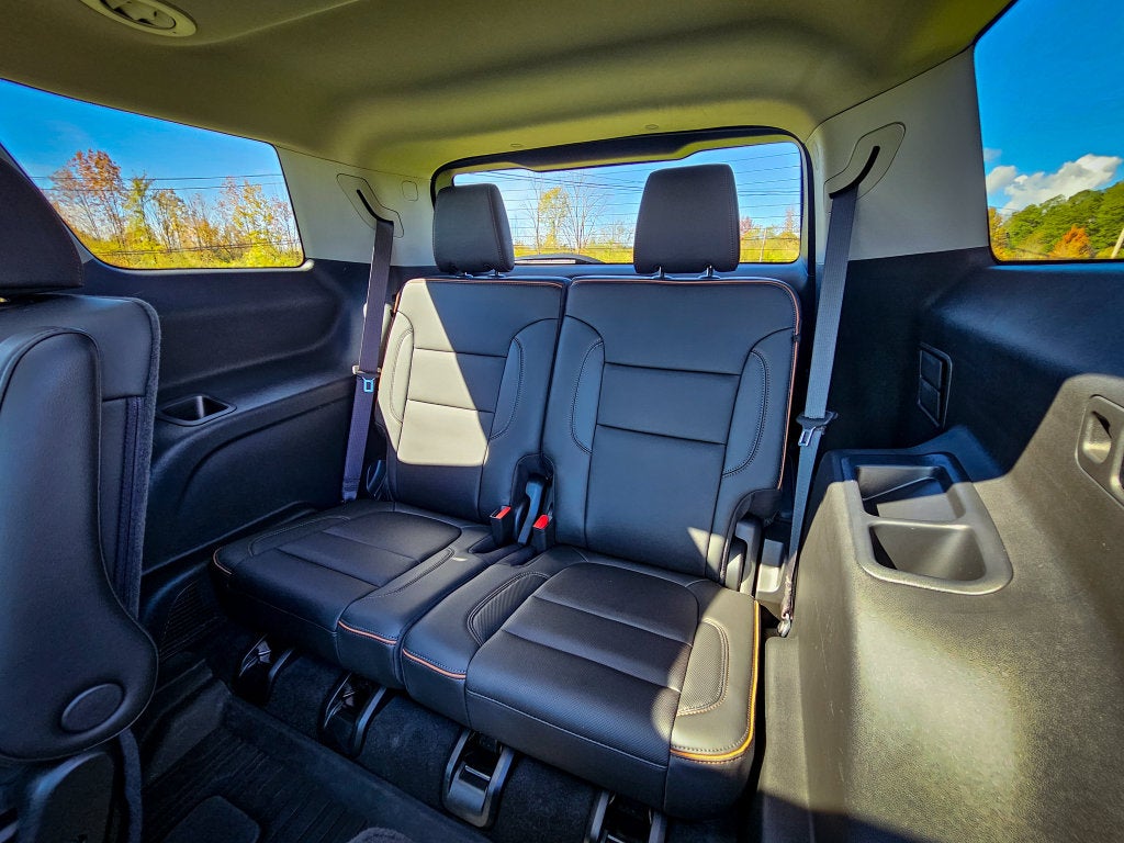 2023 GMC Acadia AWD AT4