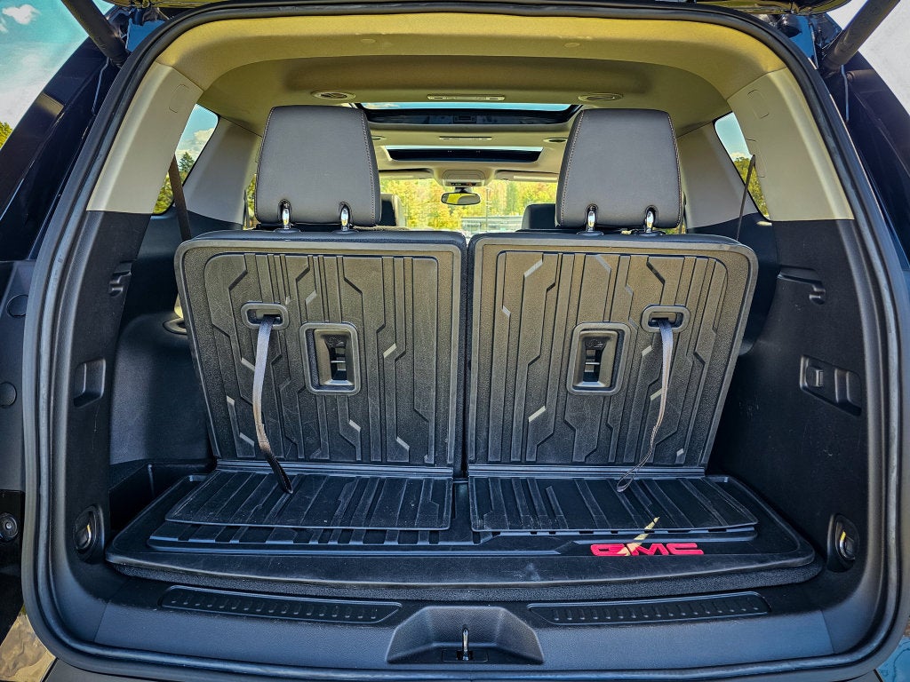 2023 GMC Acadia AWD AT4