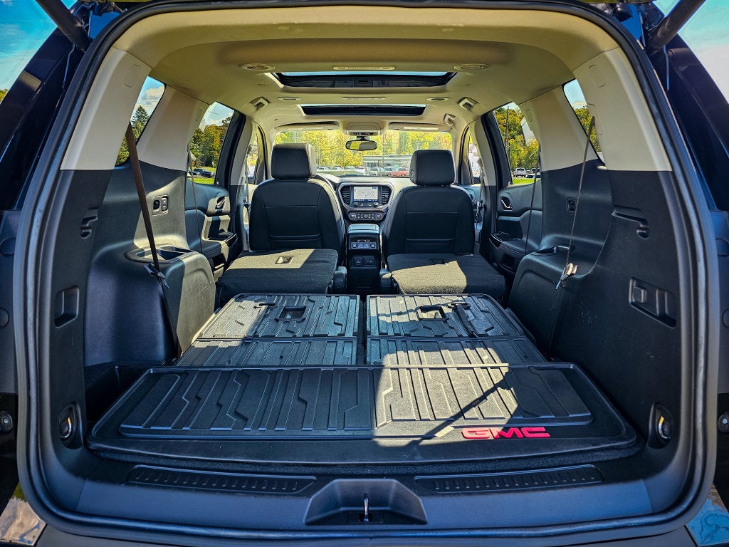 2023 GMC Acadia AWD AT4