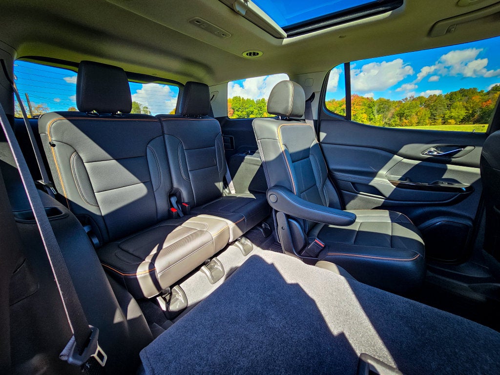 2023 GMC Acadia AWD AT4