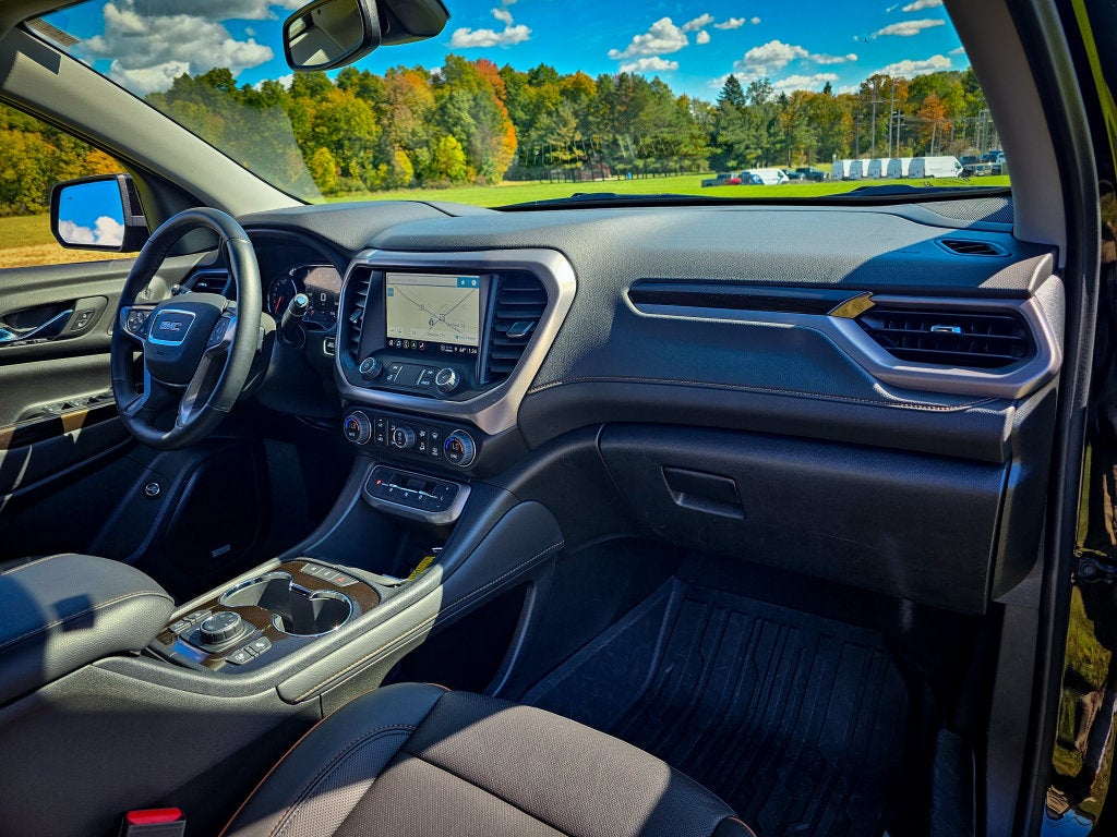2023 GMC Acadia AWD AT4
