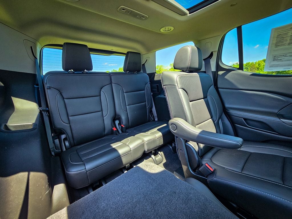 2023 GMC Acadia AWD SLT