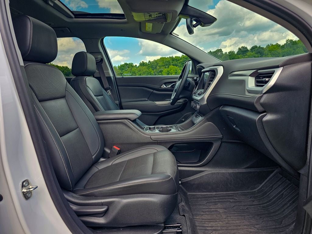 2023 GMC Acadia AWD SLT