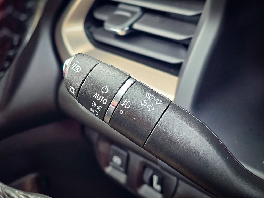 2020 GMC Acadia AWD Denali