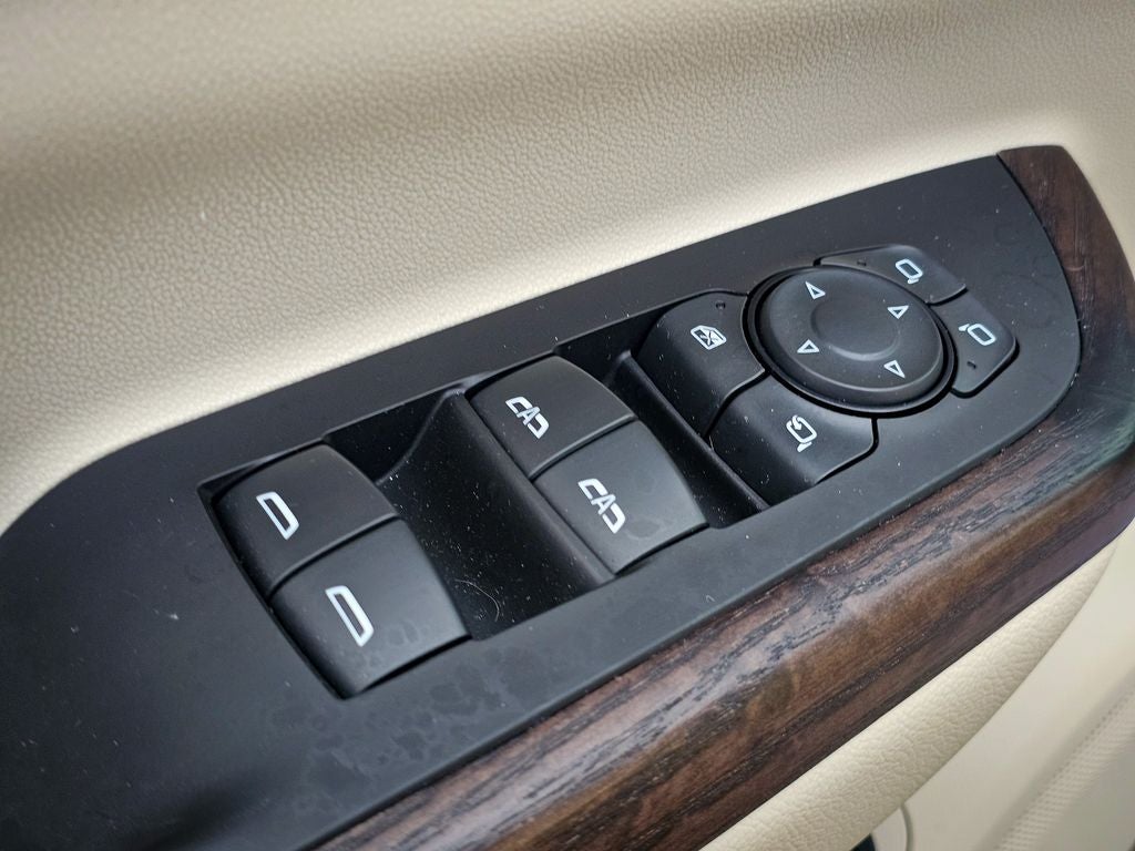 2023 GMC Acadia AWD Denali