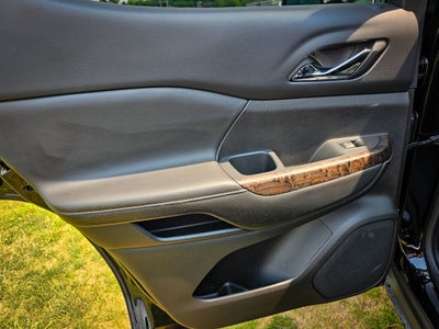 2023 GMC Acadia AWD Denali