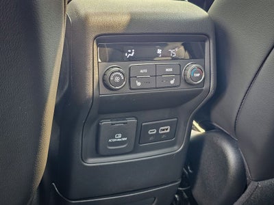 2023 GMC Acadia AWD Denali