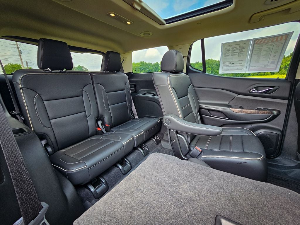 2023 GMC Acadia AWD Denali