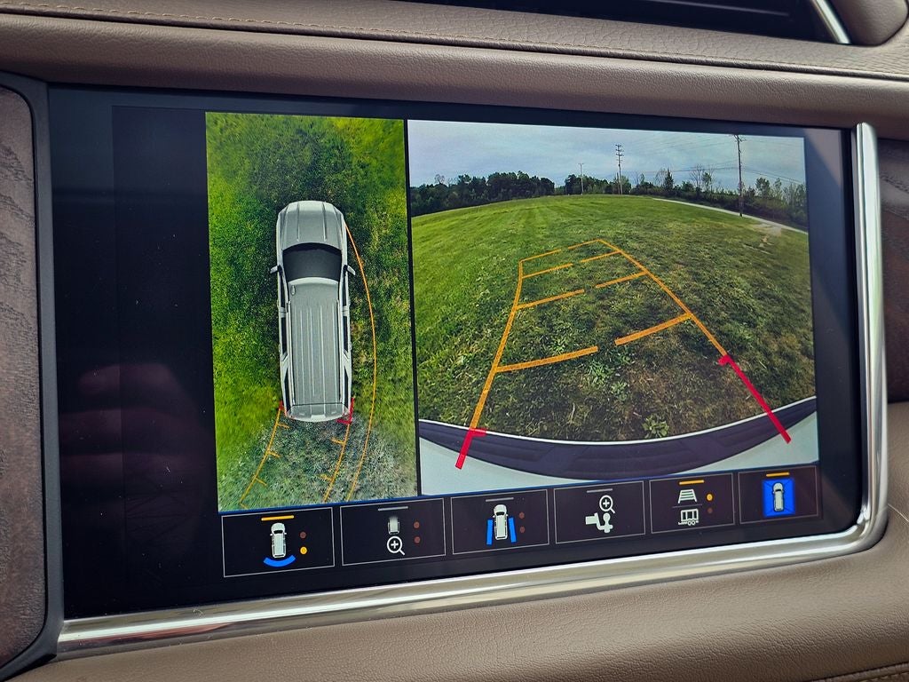 2023 GMC Yukon 4WD Denali