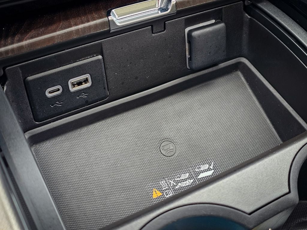 2023 GMC Yukon 4WD Denali