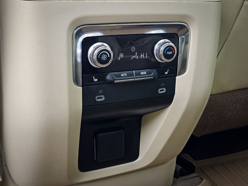 2023 GMC Yukon 4WD Denali