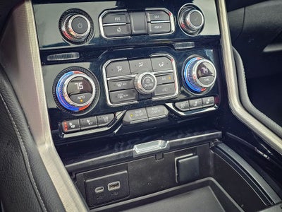 2022 GMC Yukon 4WD Denali