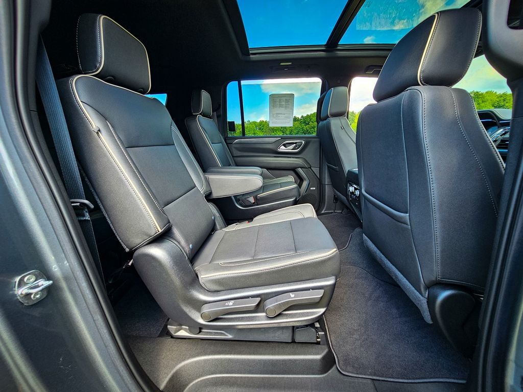 2022 GMC Yukon XL 4WD SLT